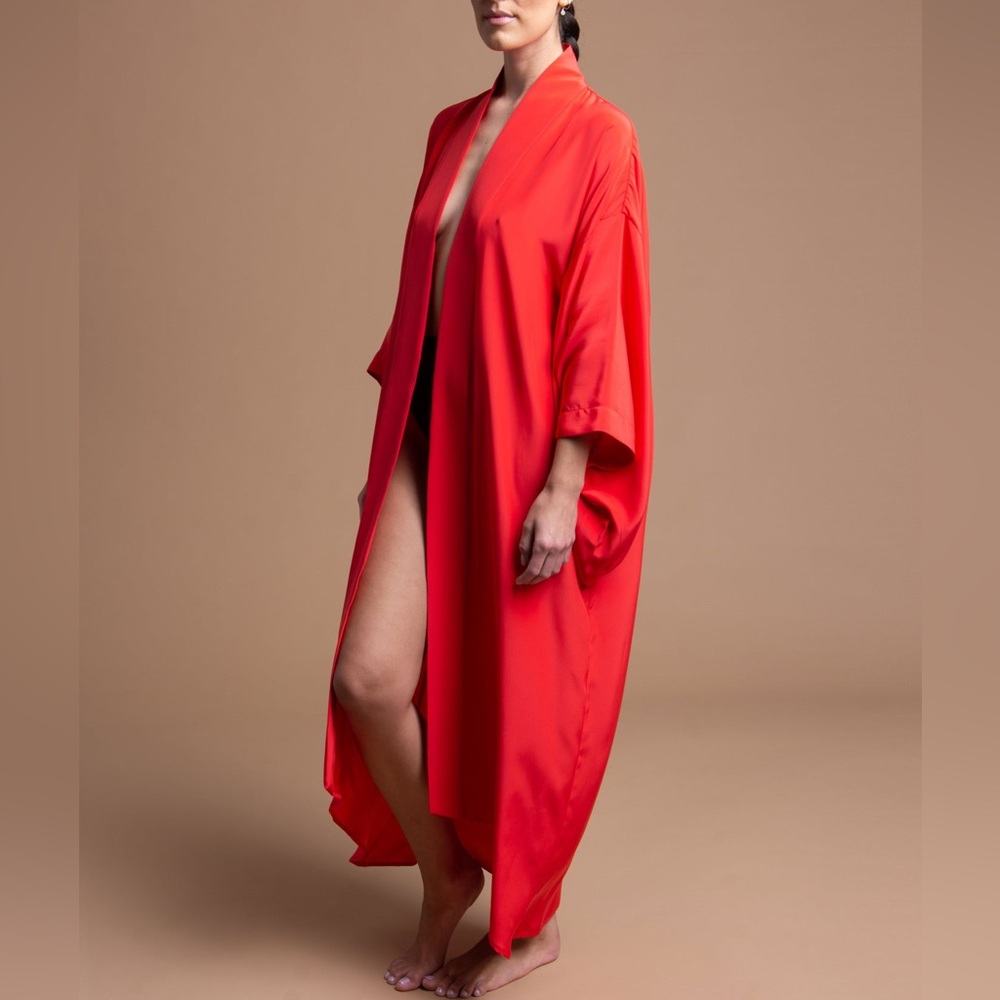 Designer Silk Red Long Kimono Robe NWT 100% Italian Silk One Size Mother’s Day! - Picture 5 of 5